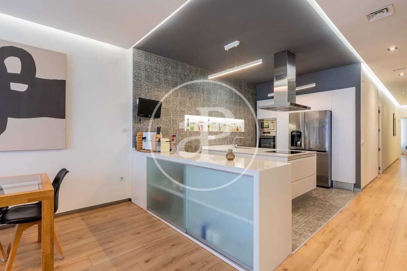 3 bedroom Apartment for rent in Valencia city with garage - € 4,000 (Ref: 9855549)