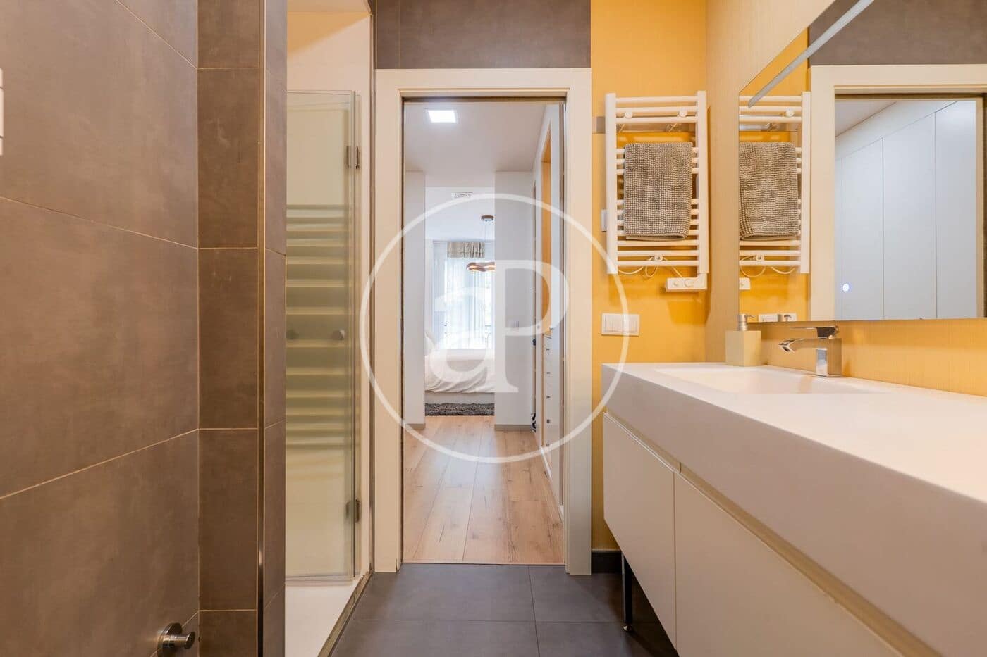 3 bedroom Apartment for rent in Valencia city with garage - € 4,000 (Ref: 9855549)