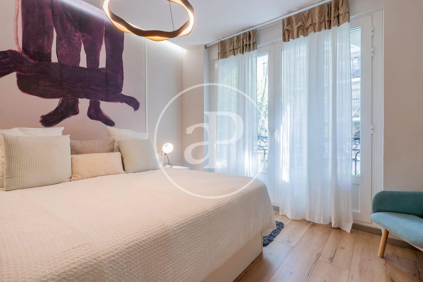 3 bedroom Apartment for rent in Valencia city with garage - € 4,000 (Ref: 9855549)