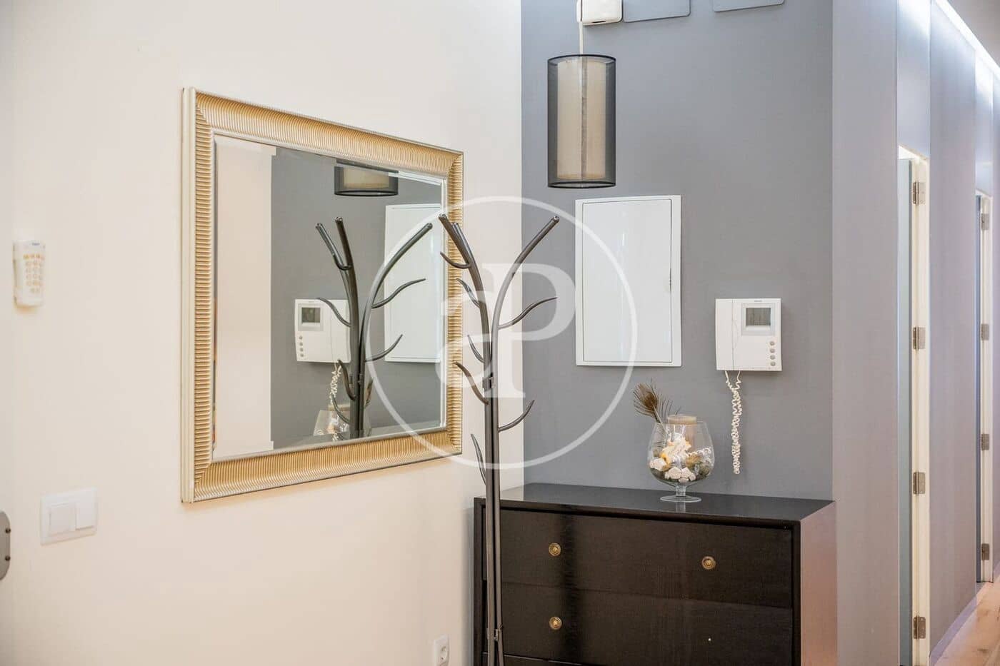 3 bedroom Apartment for rent in Valencia city with garage - € 4,000 (Ref: 9855549)