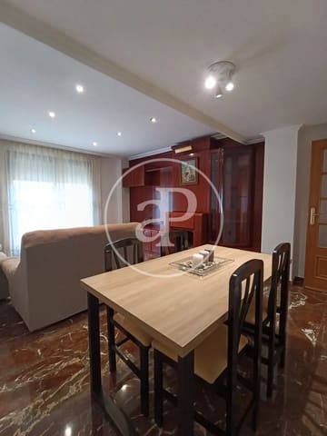 3 bedroom Apartment for rent in El Grau, Valencia city with garage - € 1,700 (Ref: 9855550)