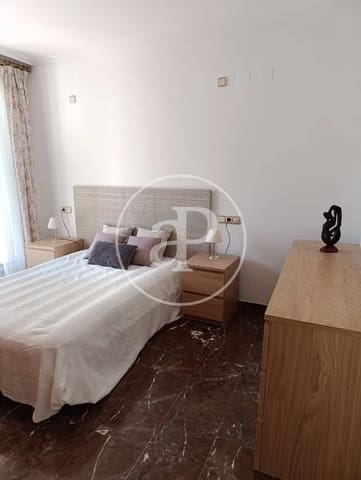3 bedroom Apartment for rent in El Grau, Valencia city with garage - € 1,700 (Ref: 9855550)