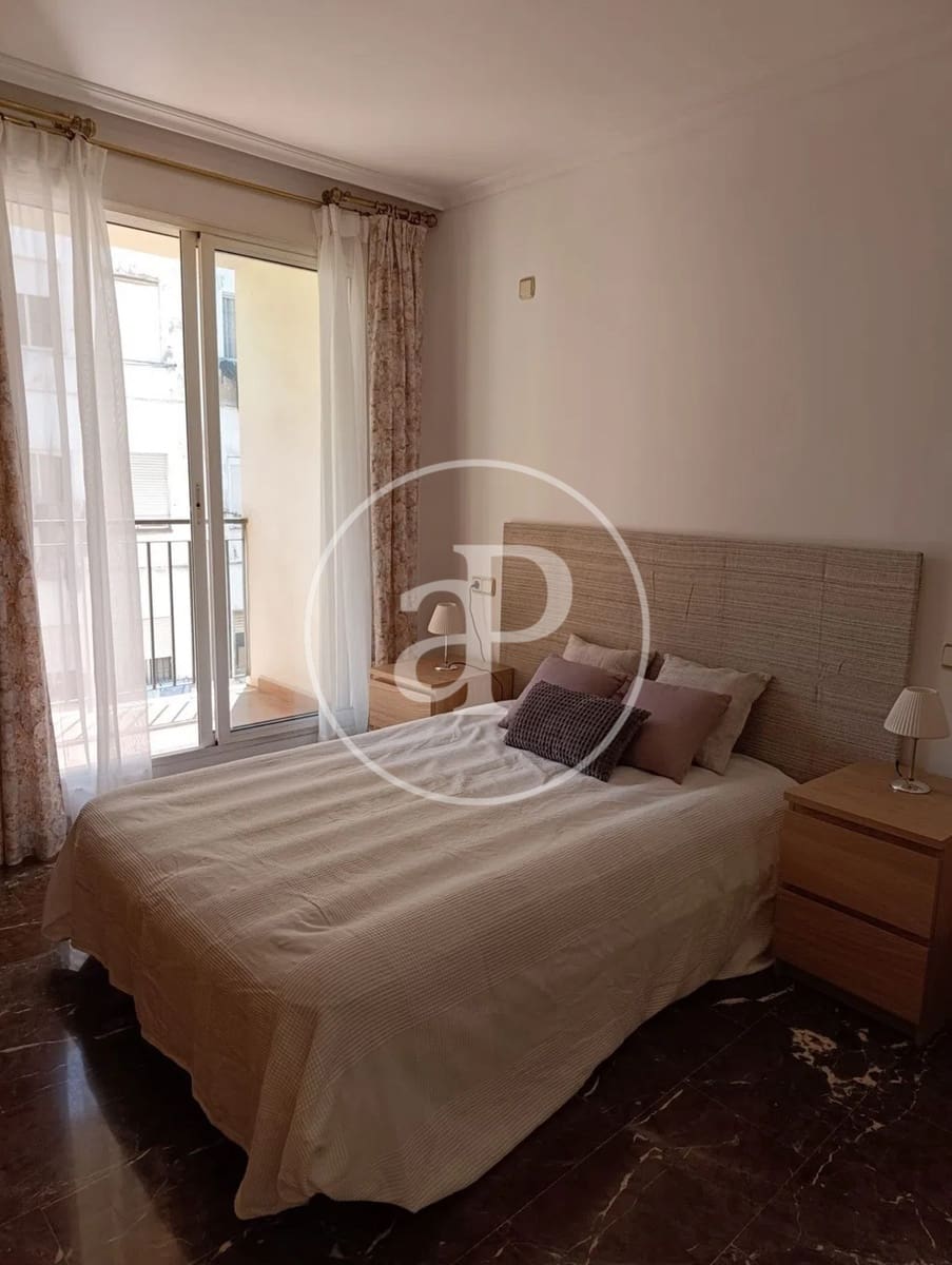 3 bedroom Apartment for rent in Valencia city with garage - € 1,700 (Ref: 9855550)