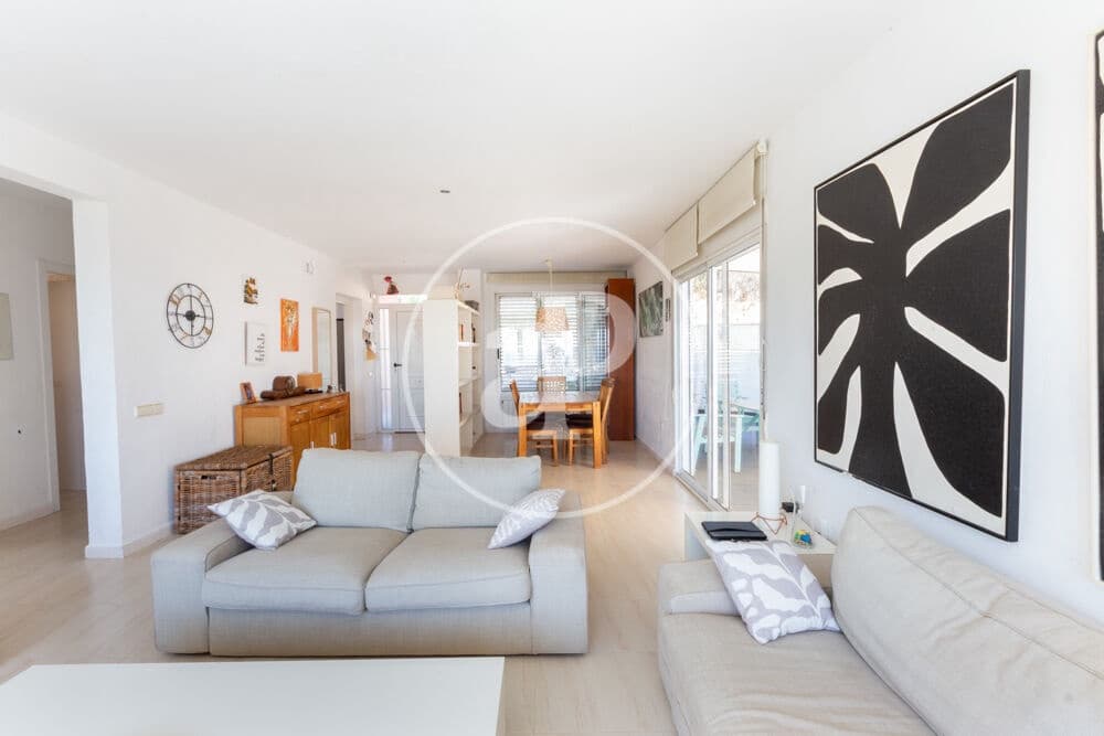 5 bedroom Villa for sale in Chiva with pool - € 470,000 (Ref: 9855552)