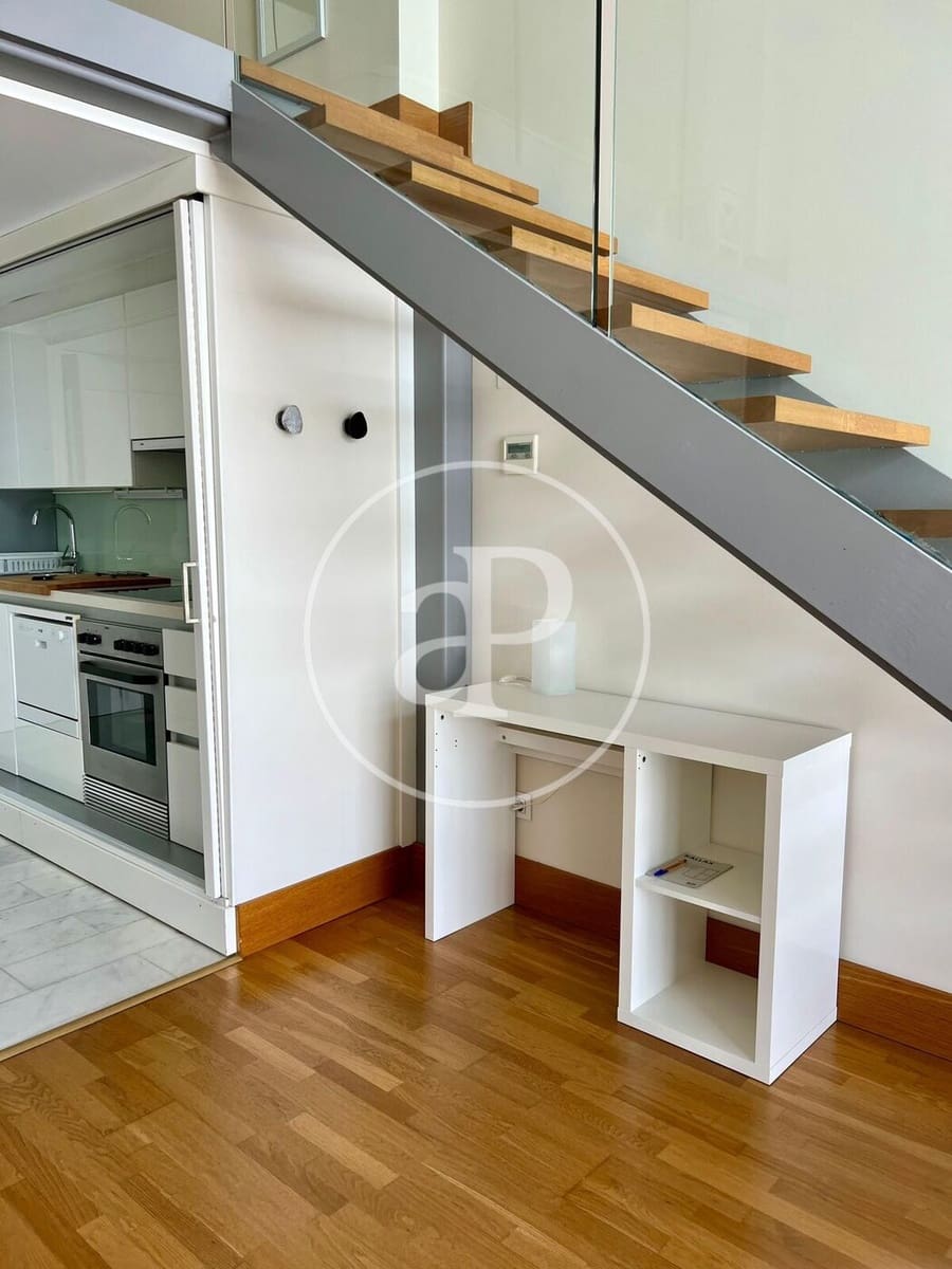 1 sovrum Villa att hyra i Valencia stad med garage - 1 200 € (Ref: 9855556)