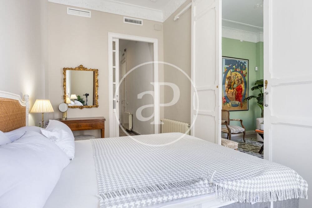 3 bedroom Apartment for rent in Valencia city - € 1,900 (Ref: 9860190)