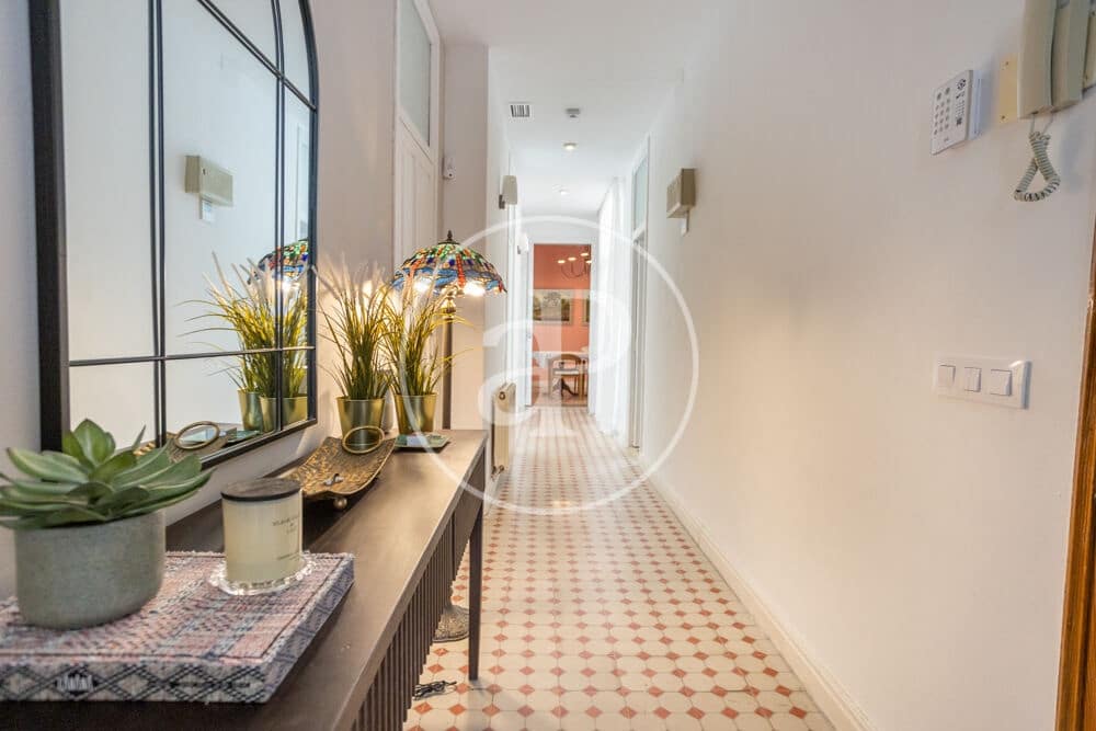 3 bedroom Apartment for rent in Valencia city - € 1,900 (Ref: 9860190)