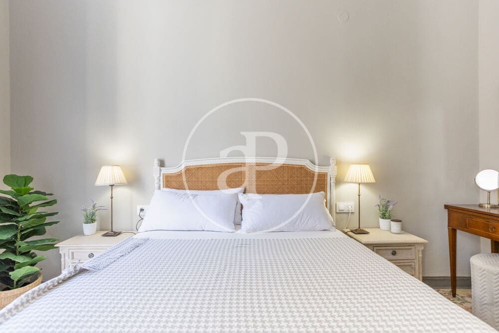 3 bedroom Apartment for rent in Valencia city - € 1,900 (Ref: 9860190)