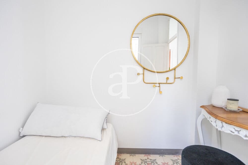 3 bedroom Apartment for rent in Valencia city - € 1,900 (Ref: 9860190)