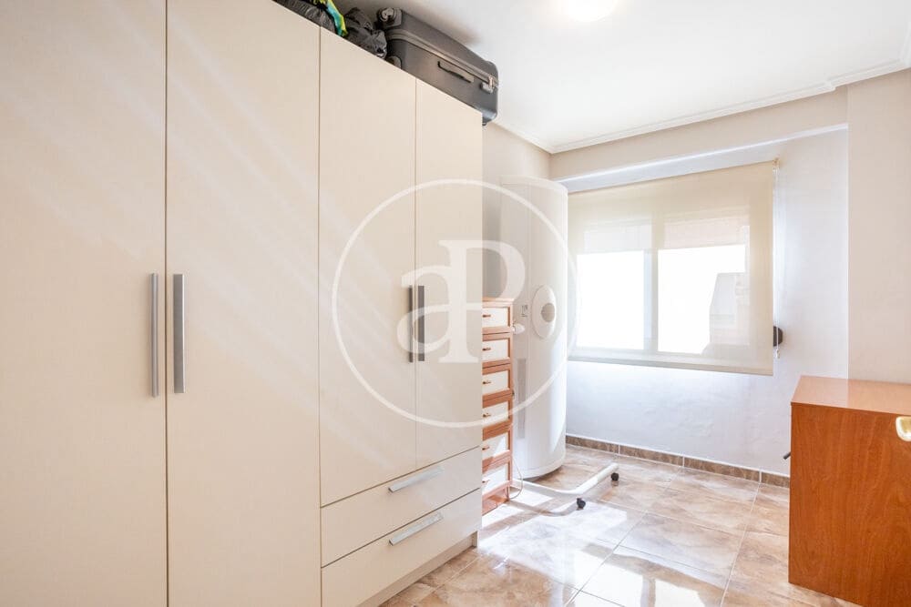 3 bedroom Apartment for sale in Torrent - € 180,000 (Ref: 9860192)