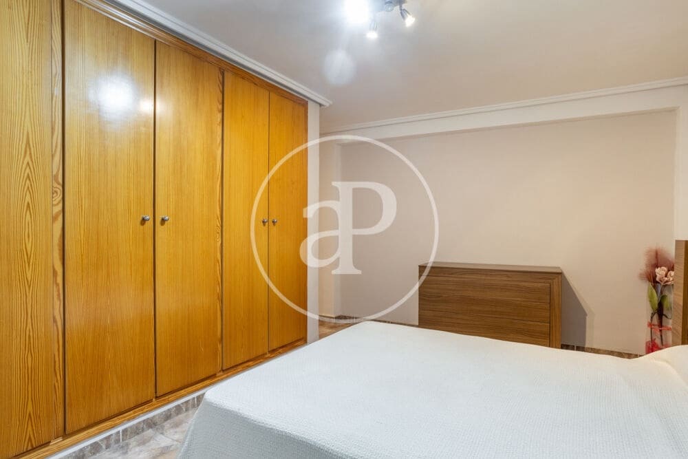 3 bedroom Apartment for sale in Torrent - € 180,000 (Ref: 9860192)