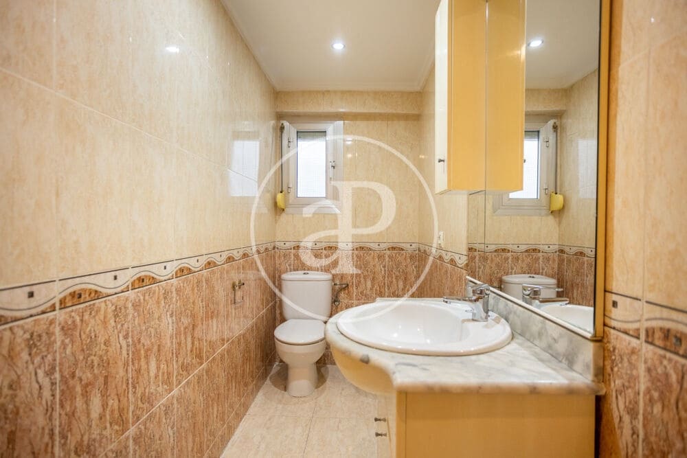 3 bedroom Apartment for sale in Torrent - € 180,000 (Ref: 9860192)