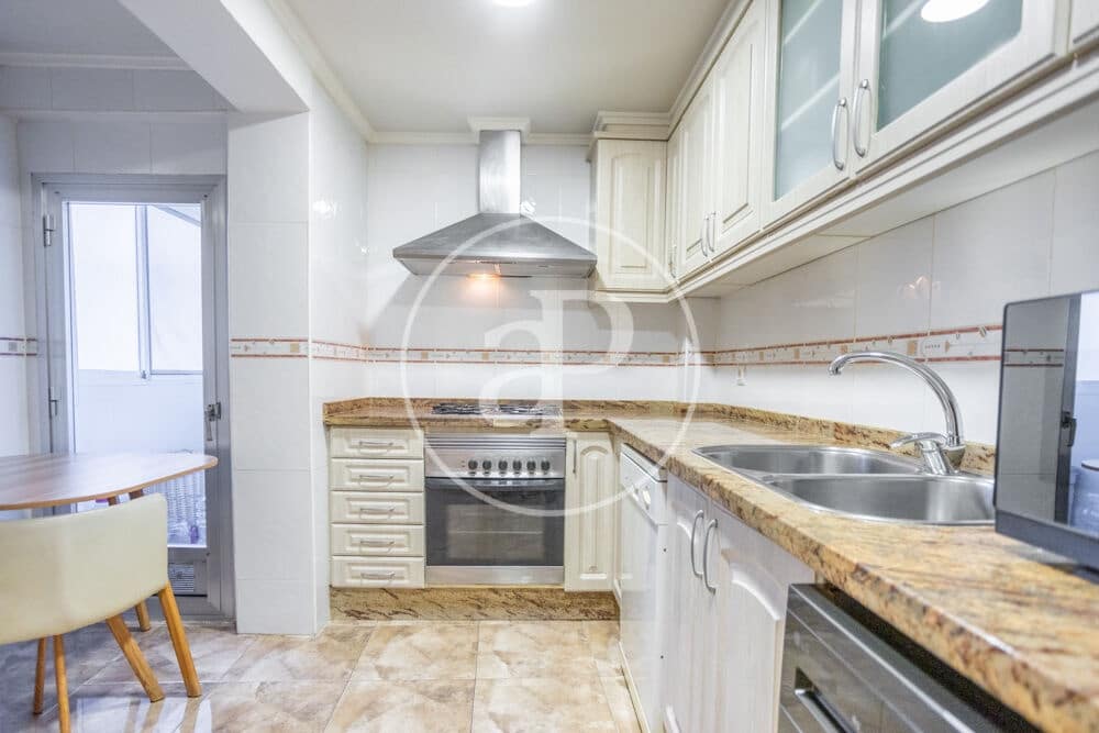 3 bedroom Apartment for sale in Torrent - € 180,000 (Ref: 9860192)