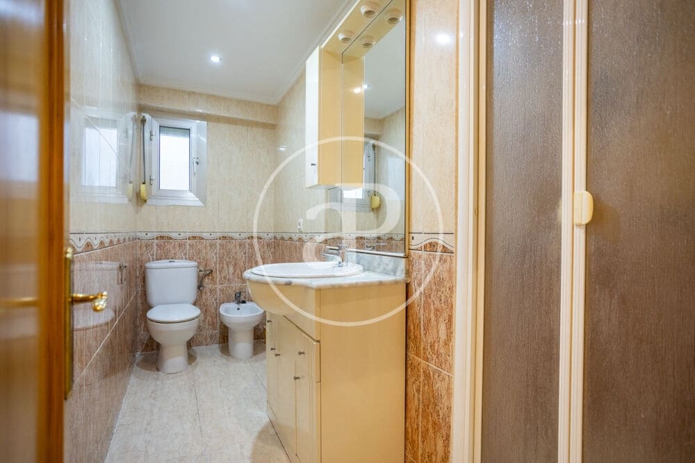 3 bedroom Apartment for sale in Torrent - € 180,000 (Ref: 9860192)