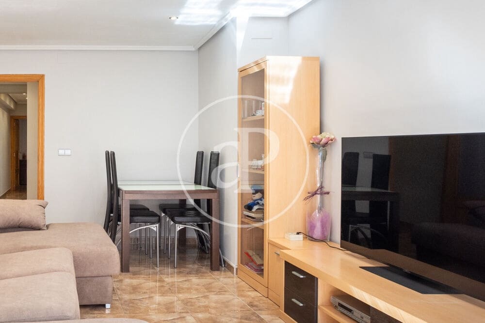 3 bedroom Apartment for sale in Torrent - € 180,000 (Ref: 9860192)