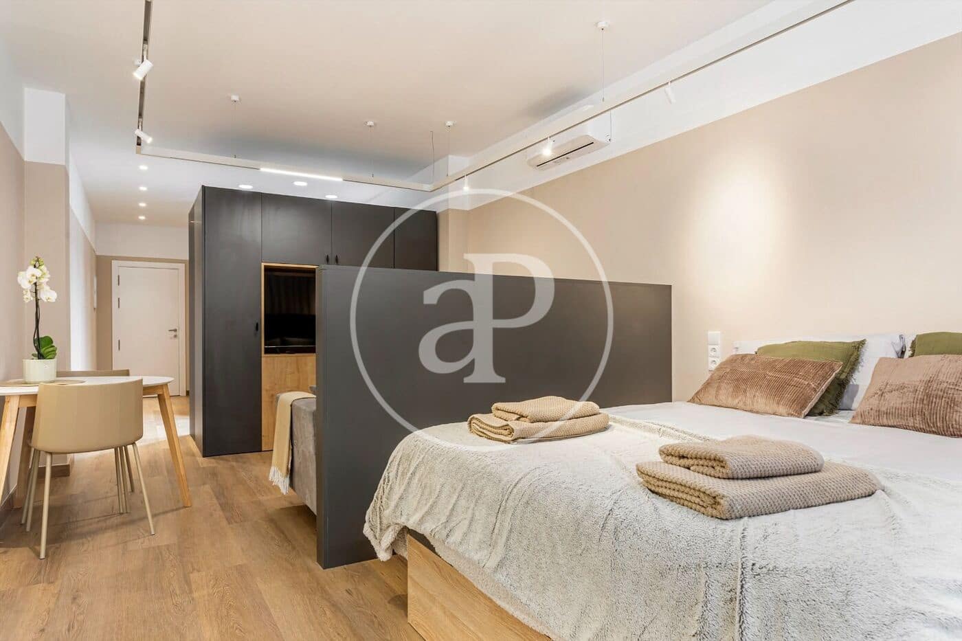 1 bedroom Apartment for rent in Valencia city - € 1,500 (Ref: 9860193)
