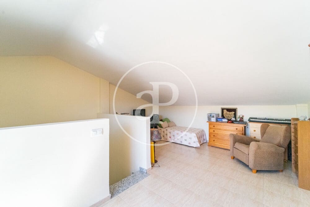 4 bedroom Villa for sale in Alcoy / Alcoi - € 190,000 (Ref: 9861933)