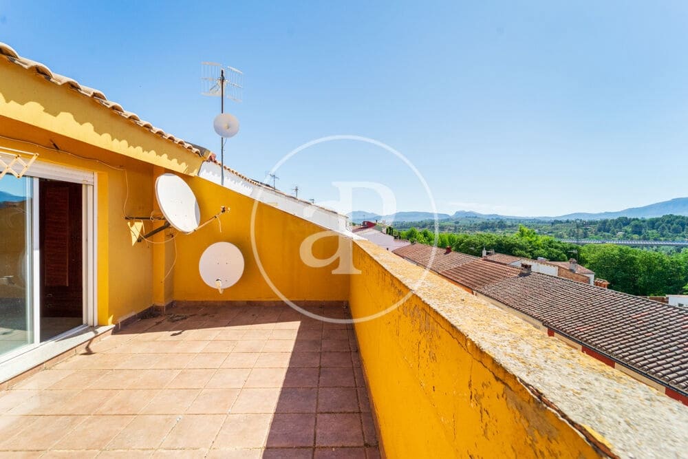 4 bedroom Villa for sale in Alcoy / Alcoi - € 190,000 (Ref: 9861933)