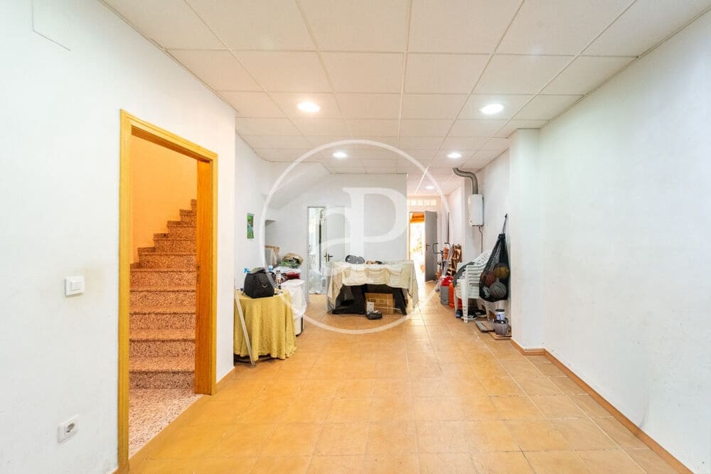 4 bedroom Villa for sale in Alcoy / Alcoi - € 190,000 (Ref: 9861933)