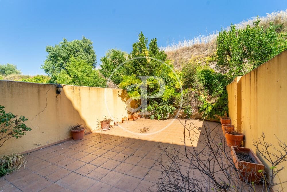 4 bedroom Villa for sale in Alcoy / Alcoi - € 190,000 (Ref: 9861933)