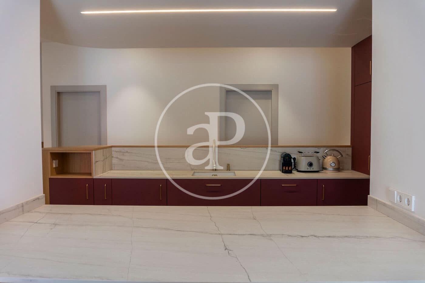 4 bedroom Apartment for rent in Valencia city - € 3,500 (Ref: 9861934)