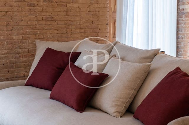 4 bedroom Apartment for rent in Sant Francesc, Valencia city - € 3,500 (Ref: 9861934)