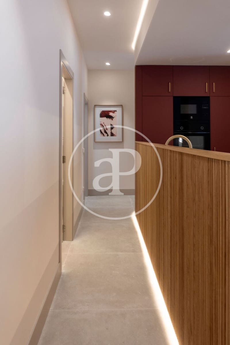 4 bedroom Apartment for rent in Valencia city - € 3,500 (Ref: 9861934)