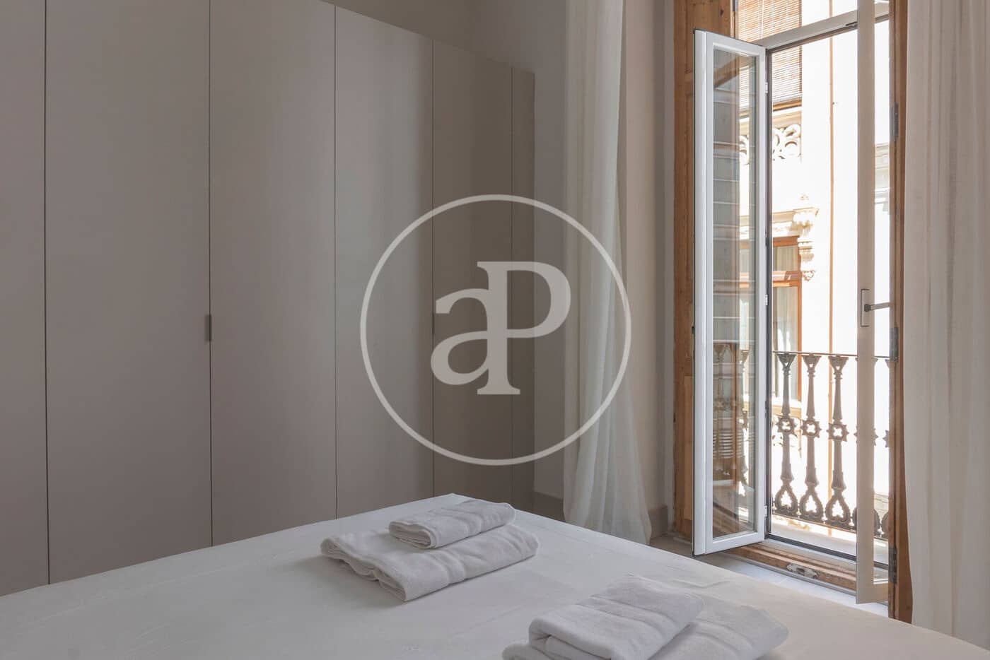 4 bedroom Apartment for rent in Valencia city - € 3,500 (Ref: 9861934)