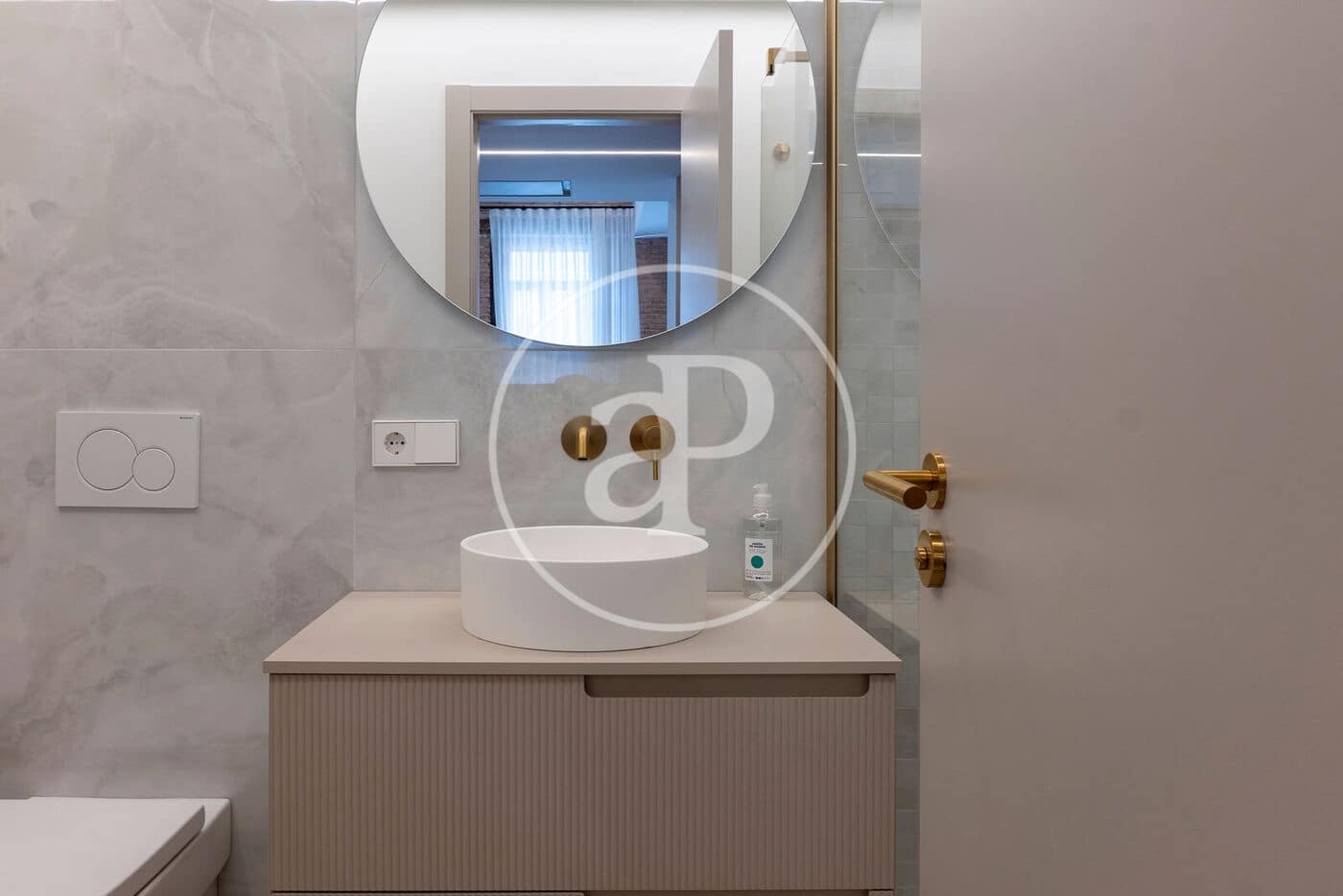 4 bedroom Apartment for rent in Valencia city - € 3,500 (Ref: 9861934)