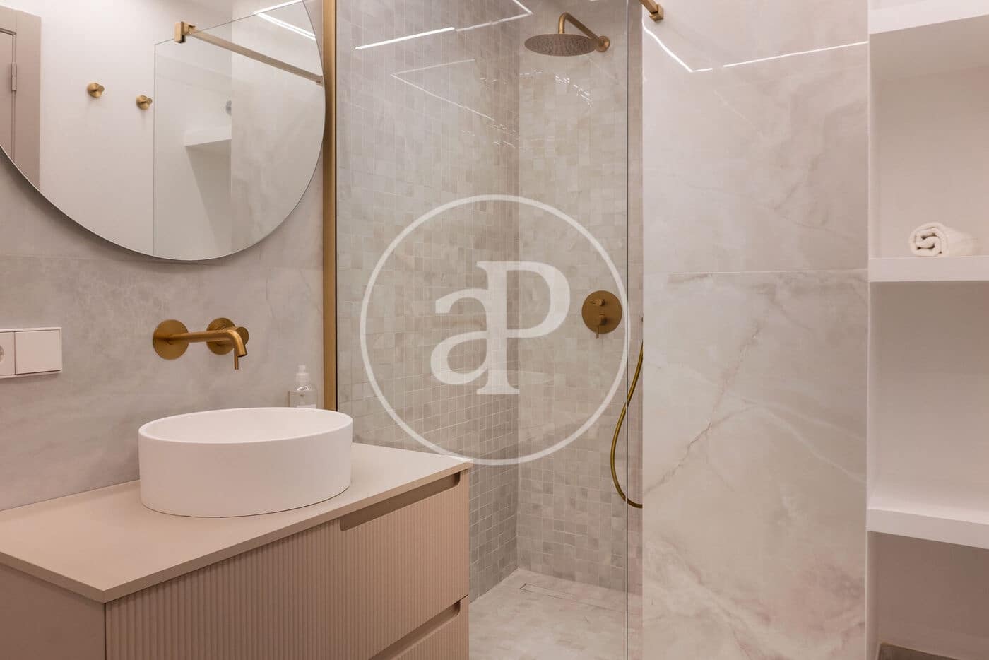 4 bedroom Apartment for rent in Valencia city - € 3,500 (Ref: 9861934)