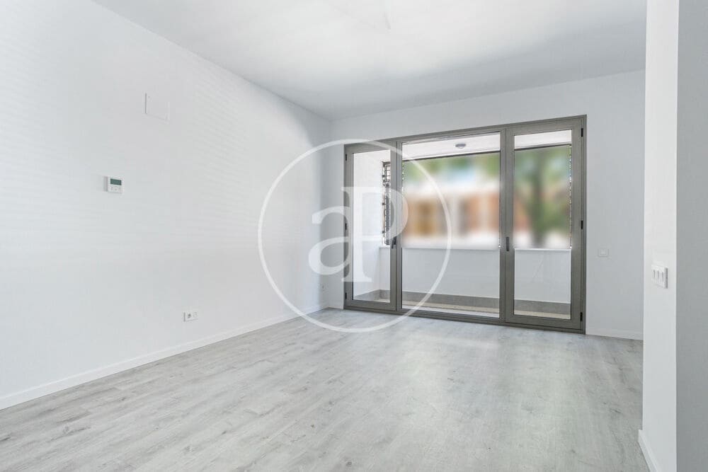 1 bedroom Apartment for sale in Valencia city with pool - € 240,000 (Ref: 9861935)