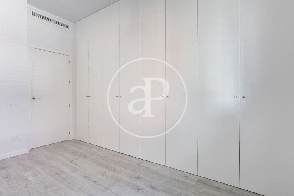 1 bedroom Apartment for sale in Valencia city with pool - € 240,000 (Ref: 9861935)