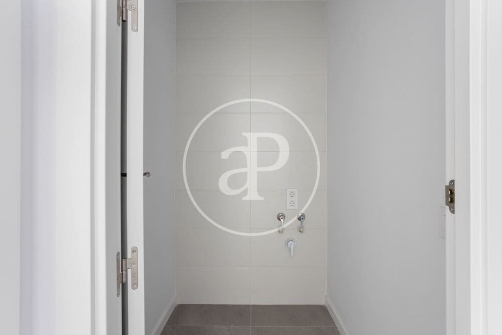 1 bedroom Apartment for sale in Valencia city with pool - € 240,000 (Ref: 9861935)
