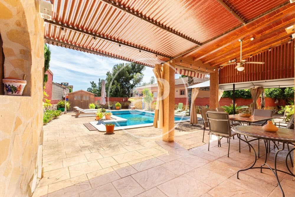 4 soverom Villa til salgs i Naquera med svømmebasseng - € 620 000 (Ref: 9861936)