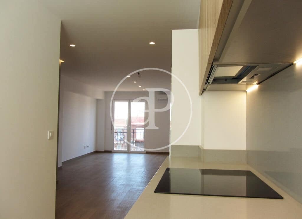 3 sovrum Lägenhet att hyra i Valencia stad - 1 800 € (Ref: 9865260)