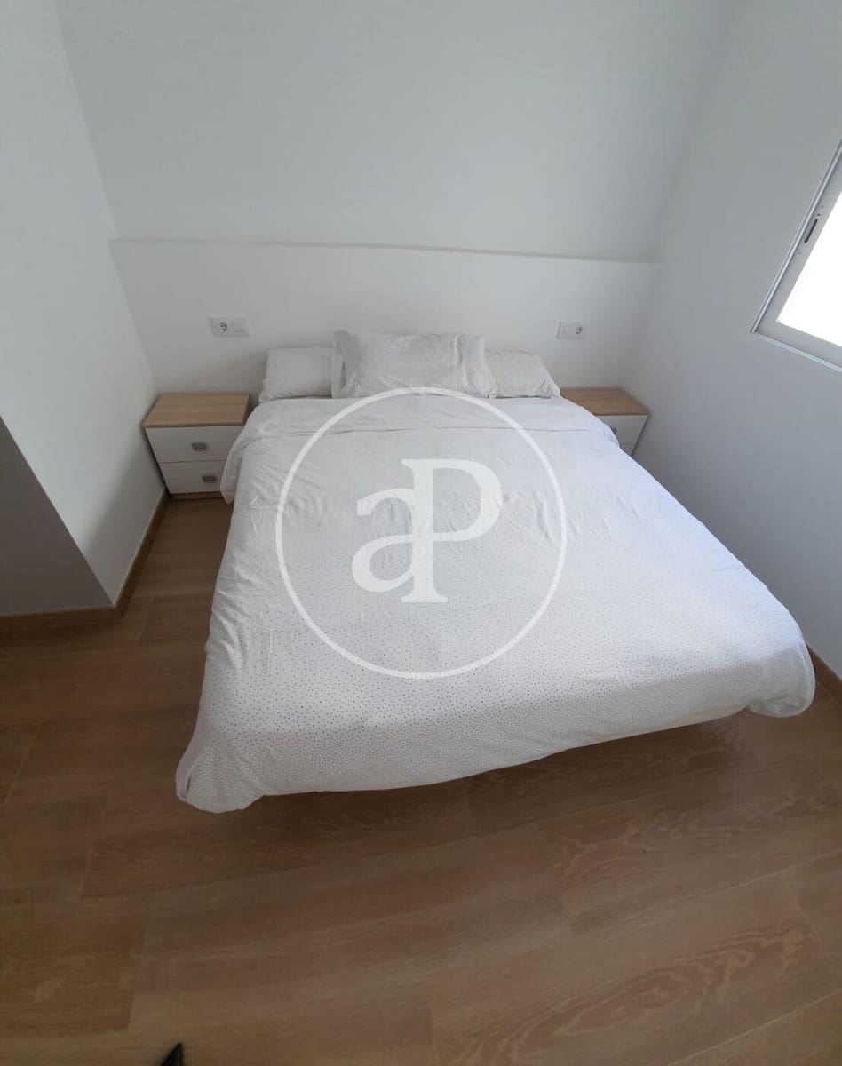 3 sovrum Lägenhet att hyra i Valencia stad - 1 800 € (Ref: 9865260)