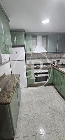 Apartamento de 4 habitaciones en Nou Moles, València ciudad en alquiler - 1.500 € (Ref: 9865261)