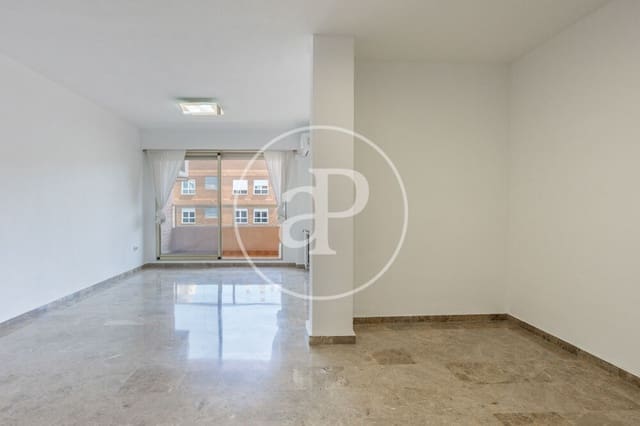 4 quarto Apartamento para arrendar em Ciutat de les Arts i de les Ciencies, Valência cidade com garagem - 1 600 € (Ref: 9865262)