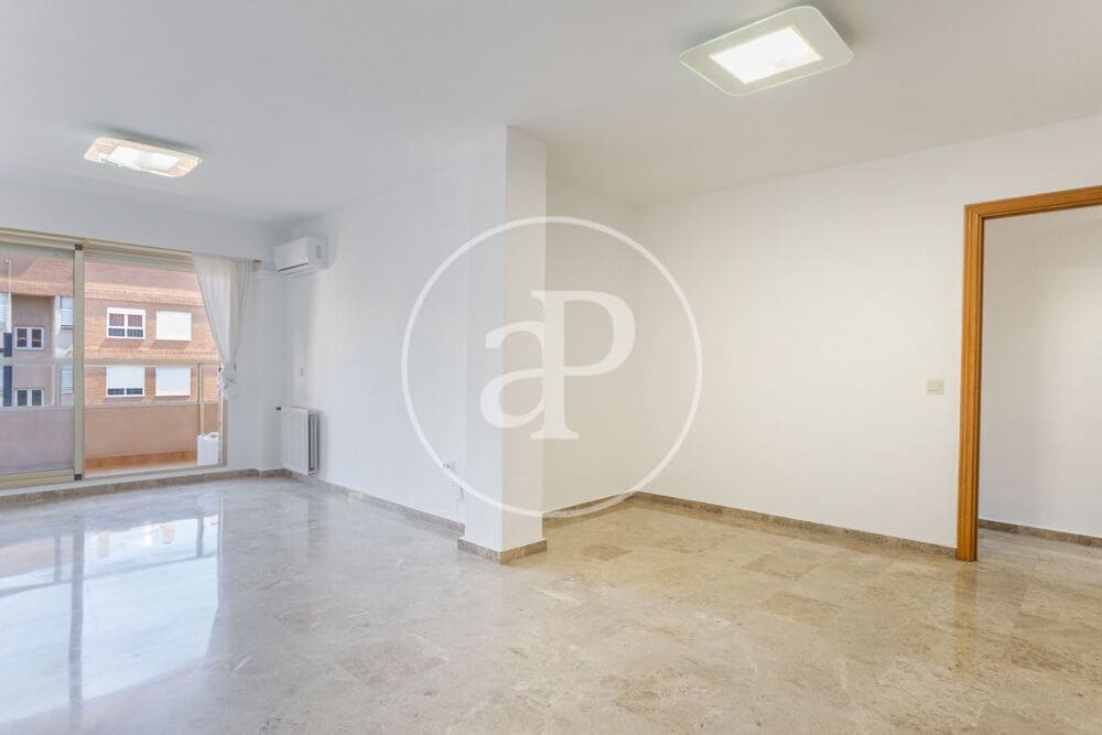 4 quarto Apartamento para arrendar em Valencia cidade com garagem - 1 600 € (Ref: 9865262)