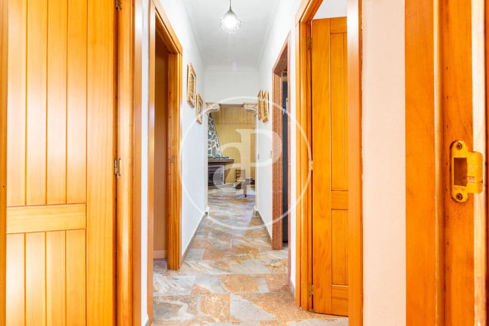 3 bedroom Villa for sale in Montroy with pool - € 295,000 (Ref: 9865263)