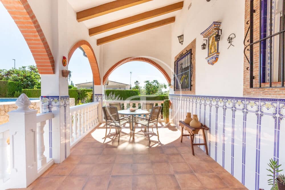3 bedroom Villa for sale in Montroy with pool - € 295,000 (Ref: 9865263)