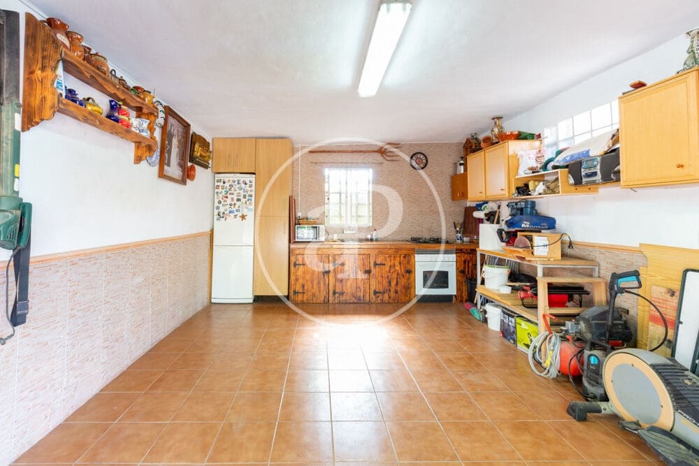 3 bedroom Villa for sale in Montroy with pool - € 295,000 (Ref: 9865263)
