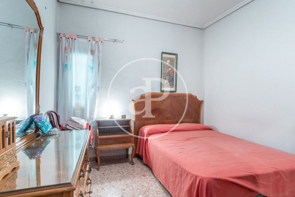 3 bedroom Apartment for sale in Valencia city - € 385,000 (Ref: 9865264)