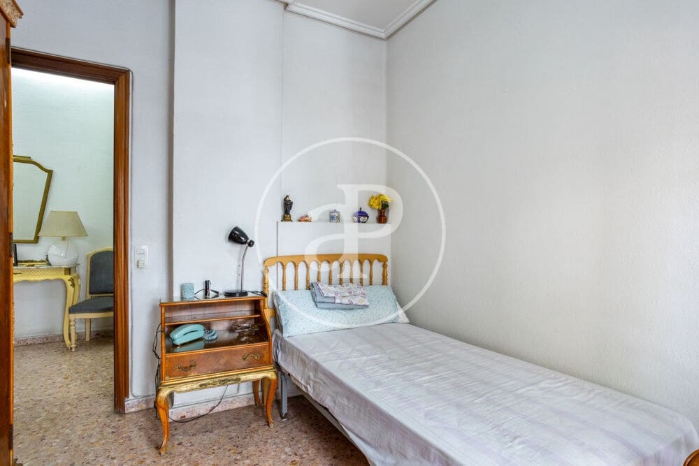 3 bedroom Apartment for sale in Valencia city - € 385,000 (Ref: 9865264)