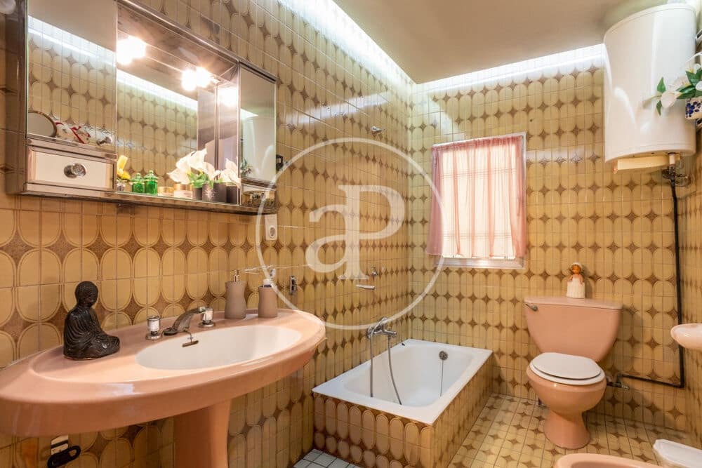 3 bedroom Apartment for sale in Valencia city - € 385,000 (Ref: 9865264)