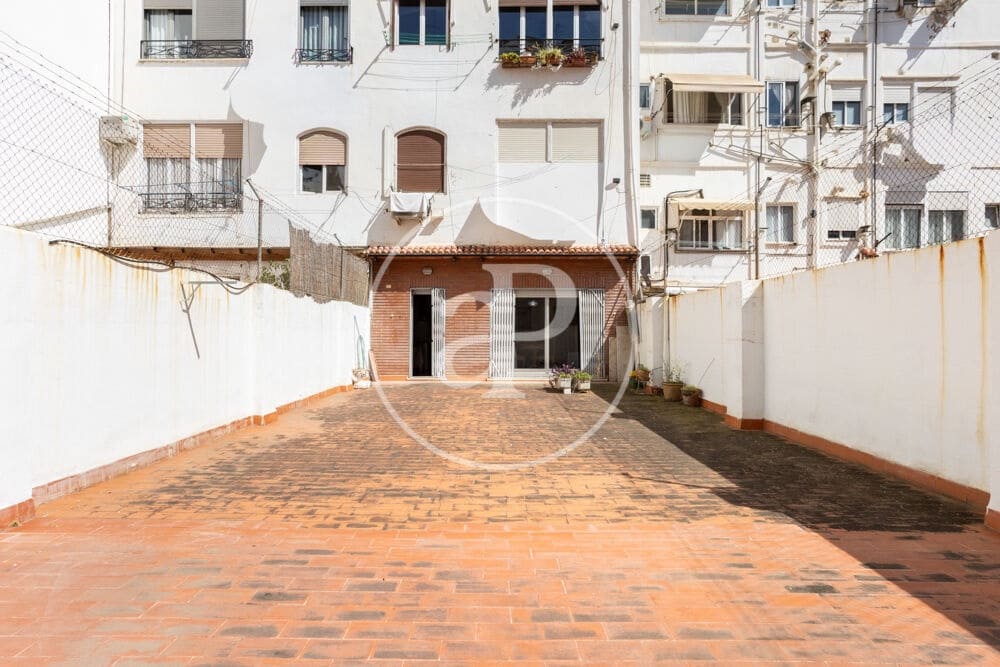 3 bedroom Apartment for sale in Valencia city - € 385,000 (Ref: 9865264)