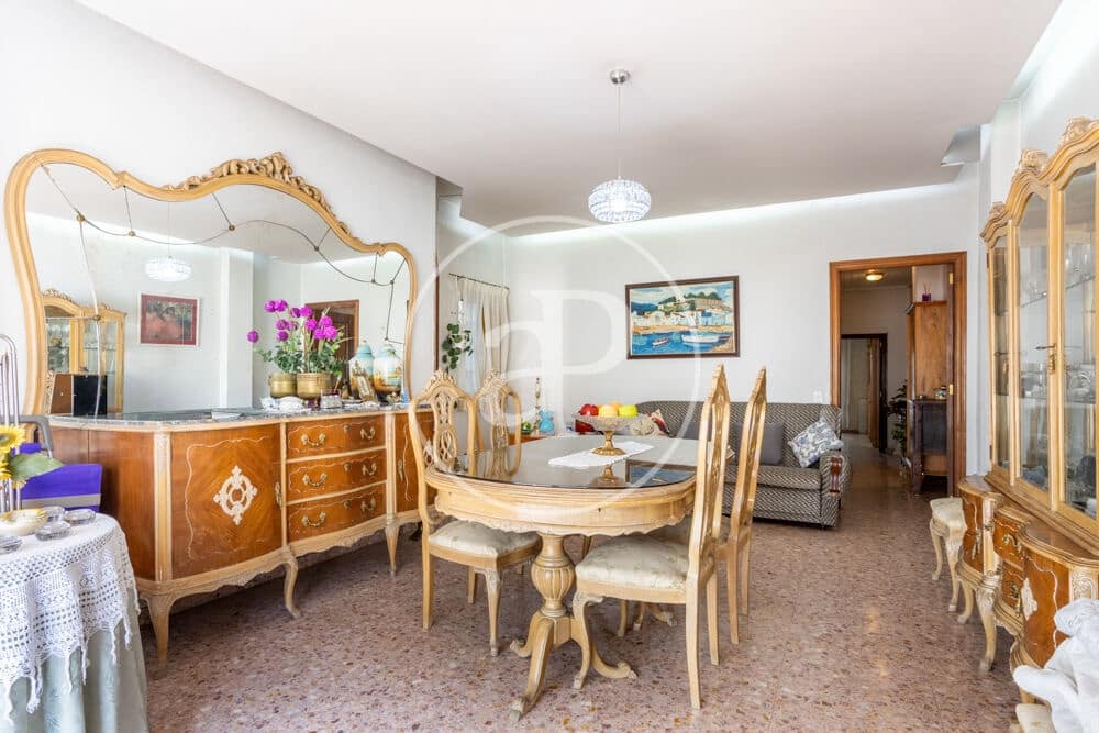 3 bedroom Apartment for sale in Valencia city - € 385,000 (Ref: 9865264)