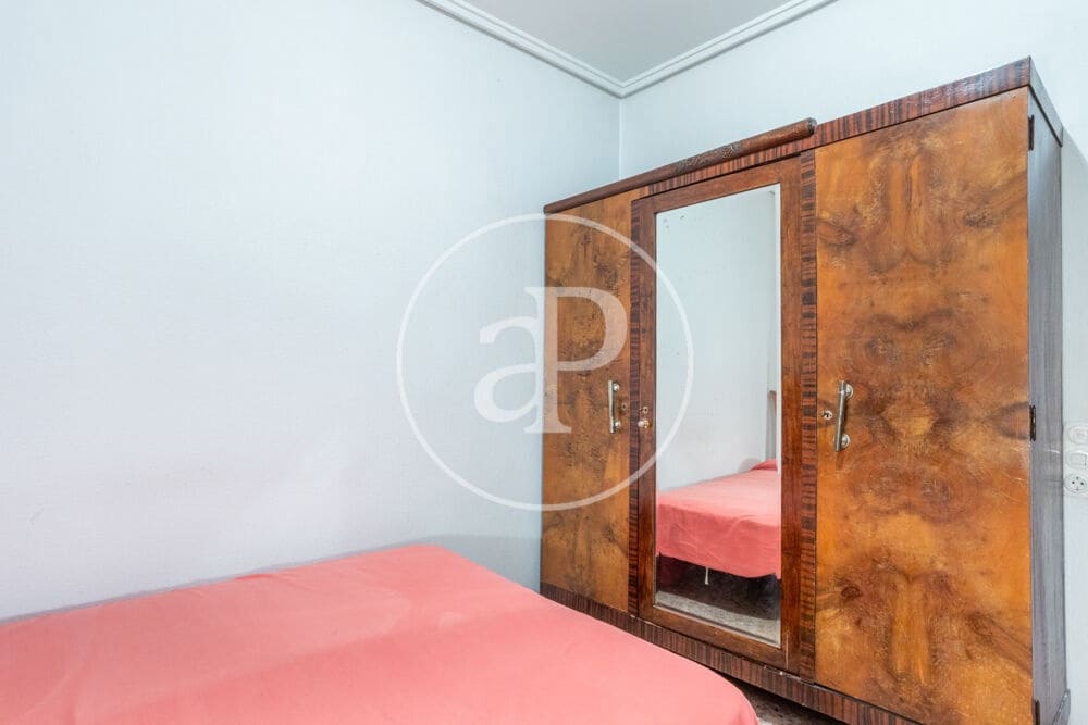 3 bedroom Apartment for sale in Valencia city - € 385,000 (Ref: 9865264)