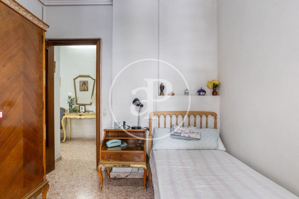 3 bedroom Apartment for sale in Valencia city - € 385,000 (Ref: 9865264)