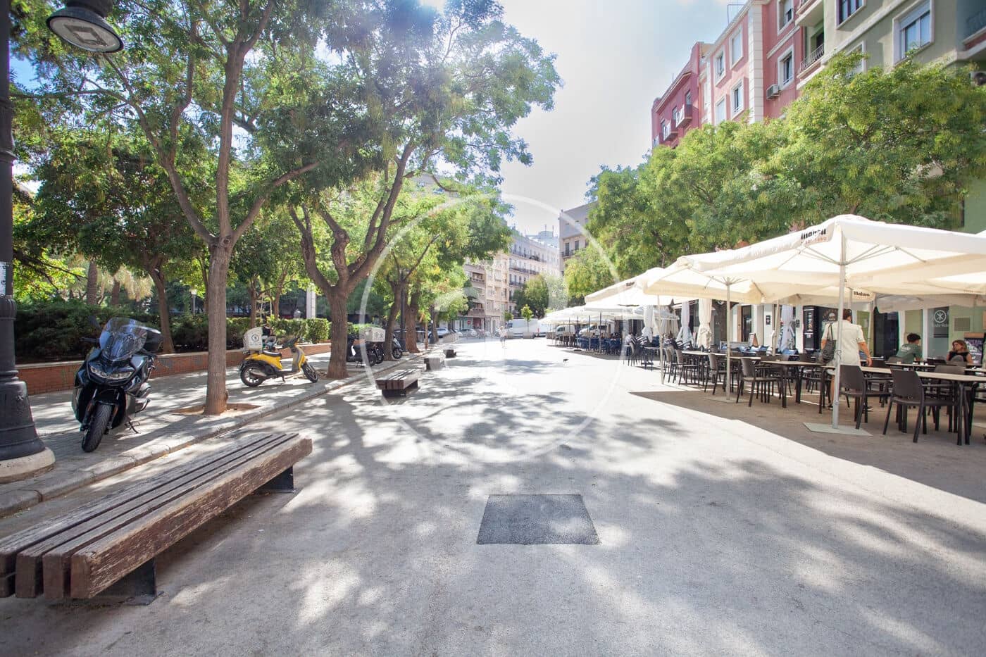 Apartamento de 6 habitaciones en València ciudad en alquiler - 2.250 € (Ref: 9867084)